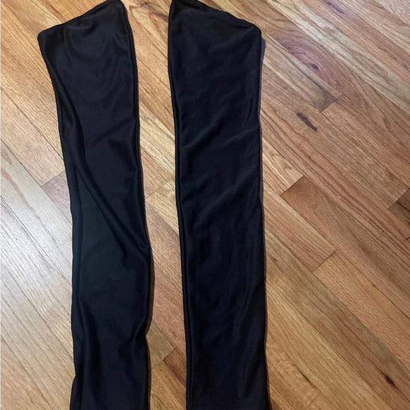 Bad to the Bone gold costume - Picture 12 of 16